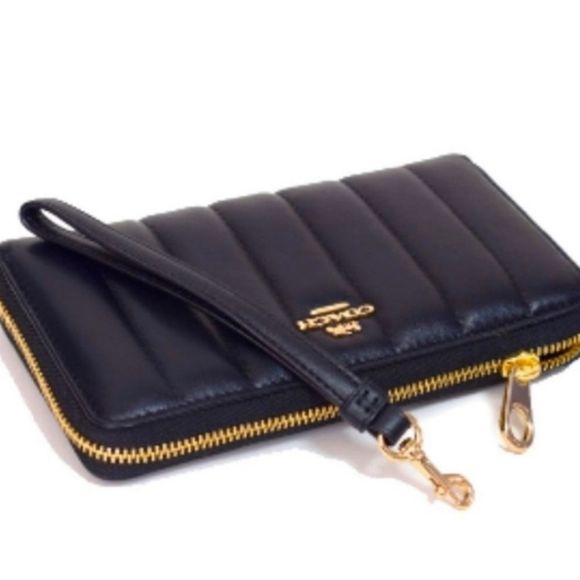 Coach Long Zip Around Wallet w/Quilting - Picture 1 of 6